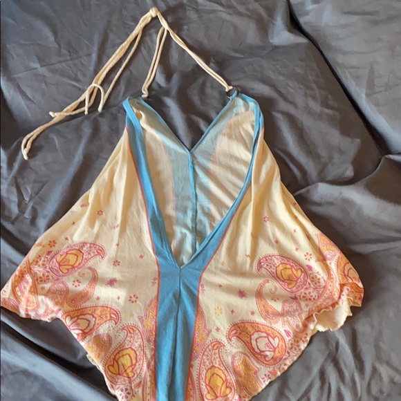 🛍 🔥 $5 if bundled 🔥 💰🛍Decree small tank top - Picture 2 of 3